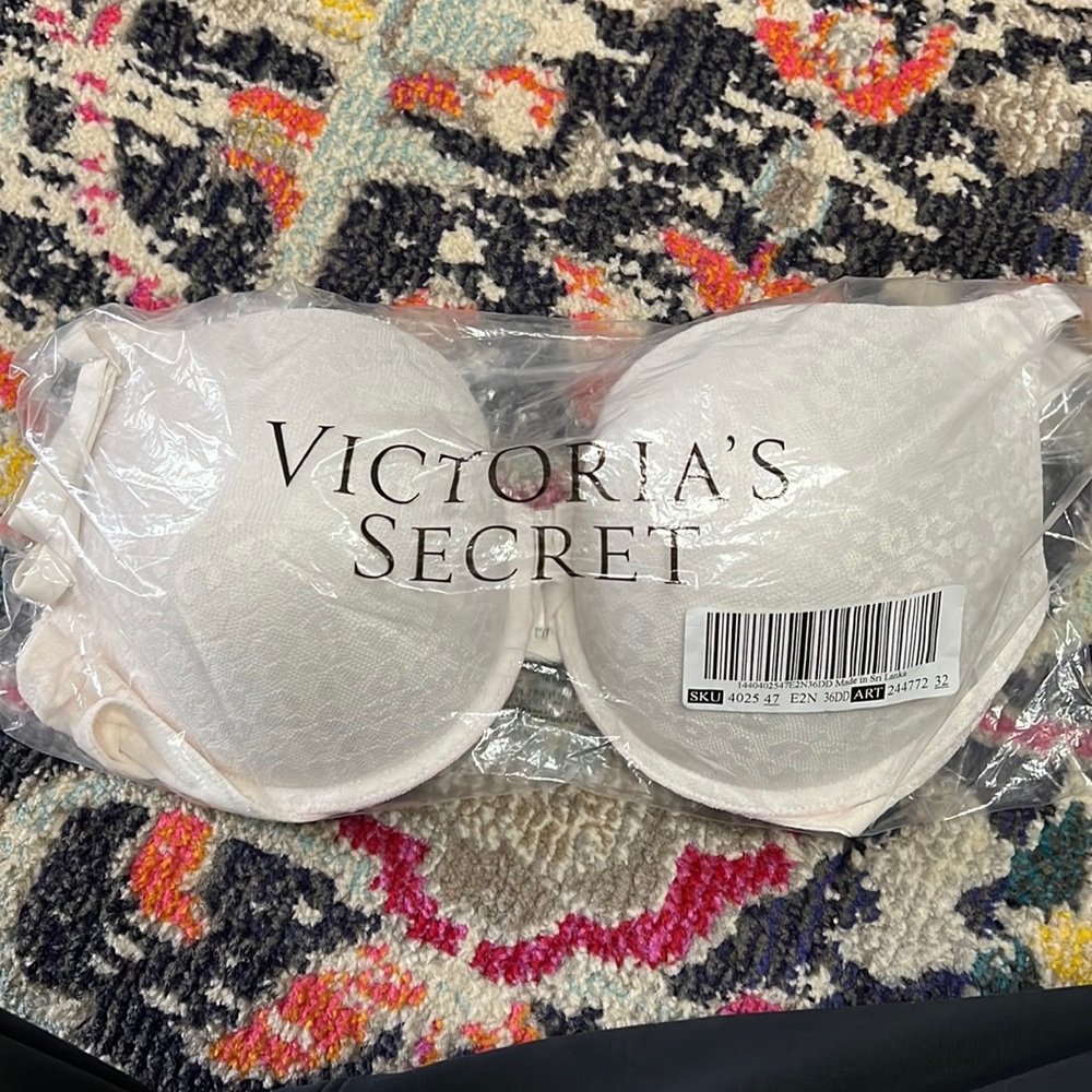 PINK Victoria’s Secret white on white leopard lace push-up bra